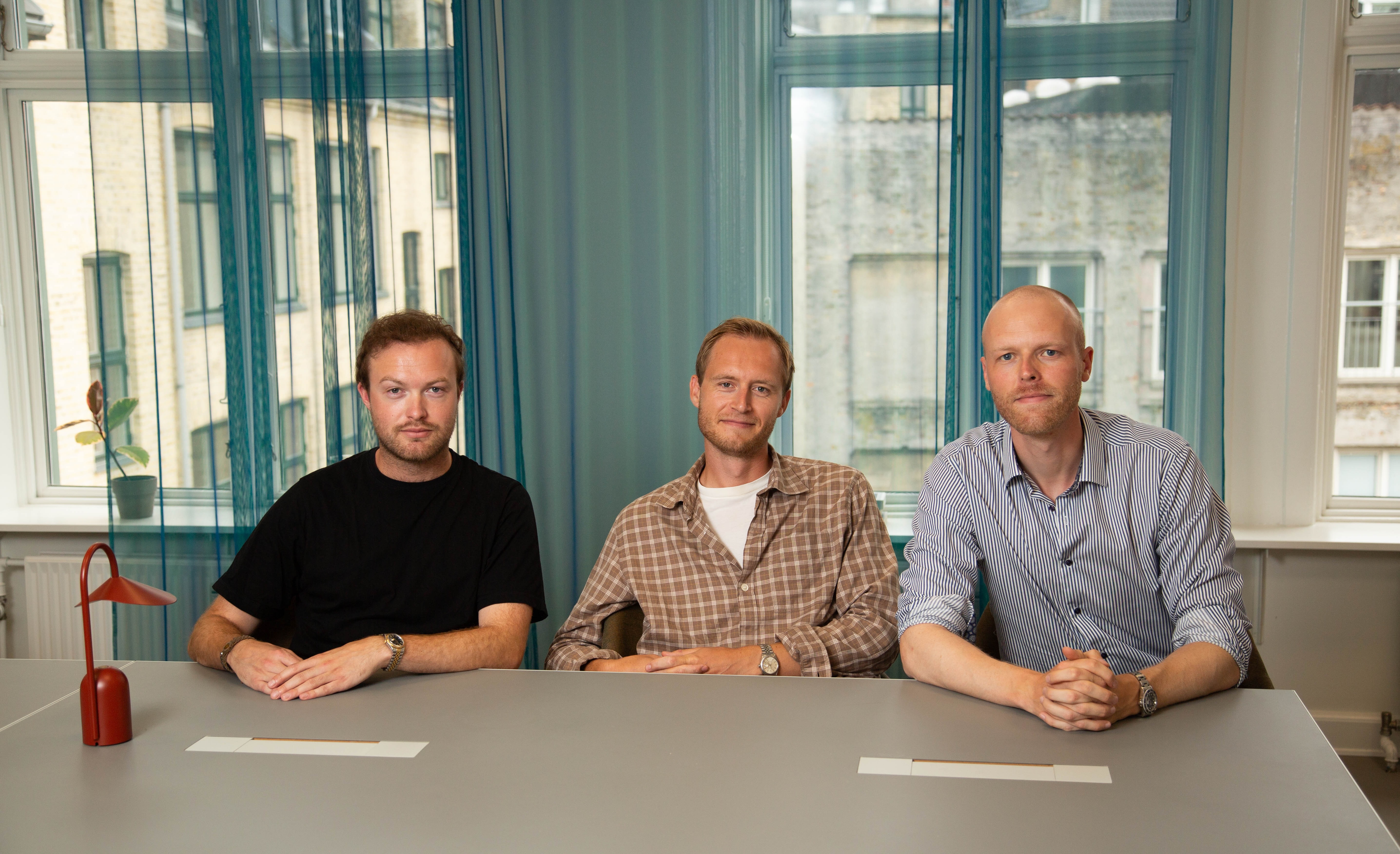 Bonzer-teamet samlet på kontoret på Farvergade i København